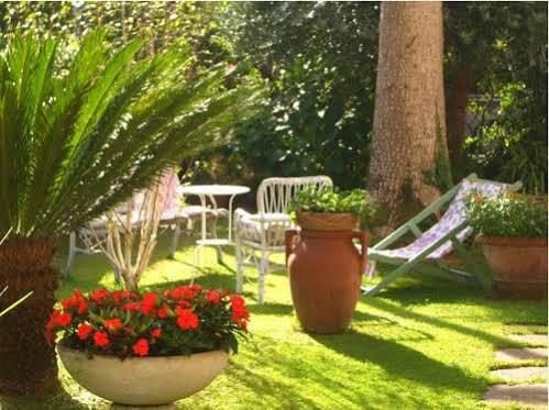 Tre Civette Sul Como Bed and Breakfast Marina di Massa Exterior foto